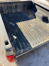 Load image into Gallery viewer, 1999-2010 ford super duty southern ROT FREE 6.9FT short bed
