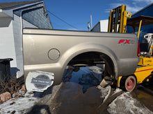 Load image into Gallery viewer, 1999-2010 ford super duty southern ROT FREE 6.9FT short bed
