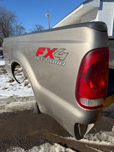 Load image into Gallery viewer, 1999-2010 ford super duty southern ROT FREE 6.9FT short bed
