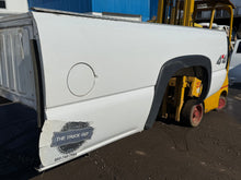 Load image into Gallery viewer, 99-06 chevy/gmc southern ROT FREE 8ft long bed
