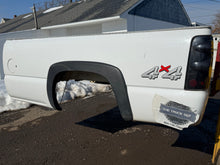 Load image into Gallery viewer, 99-06 chevy/gmc southern ROT FREE 8ft long bed
