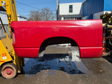Load image into Gallery viewer, 2002-2008 dodge ram southern rot free 6.5ft short bed
