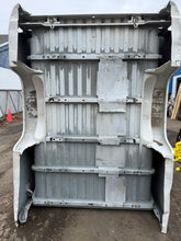 Load image into Gallery viewer, 2008-2014 chevy silverado southern ROT FREE 8ft long bed
