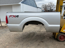 Load image into Gallery viewer, 2011-2016 ford super duty southern rot free 6.5ft short bed
