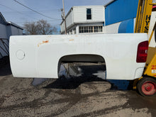 Load image into Gallery viewer, 2008-2014 chevy Silverado southern ROT FREE 8ft long bed
