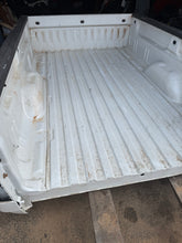 Load image into Gallery viewer, 2015-2019 chevy silverado southern rot free like new 8ft long bed
