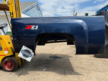 Load image into Gallery viewer, 2008-2014 Chevy silverao southern ROT FREE 6.6ft short bed
