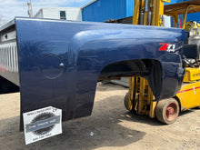 Load image into Gallery viewer, 2008-2014 Chevy silverao southern ROT FREE 6.6ft short bed
