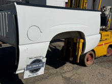 Load image into Gallery viewer, 1999-2006 chevy/gmc southern ROT FREE 5.9ft extra short bed
