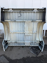 Load image into Gallery viewer, 1999-2006 chevy/gmc southern ROT FREE 5.9ft extra short bed
