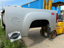 Load image into Gallery viewer, 2008-2014 GMC Sierra southern ROT FREE 6.6ft short bed
