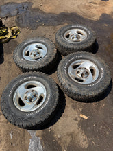 Load image into Gallery viewer, 94-01 dodge ram 5 lug alloy wheels and tires
