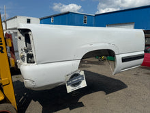 Load image into Gallery viewer, 99-06 chevy/gmc southern ROT FREE 8ft long bed
