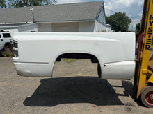 Load image into Gallery viewer, 2005-2011 dodge Dakota southern ROT FREE 6.5ft short bed
