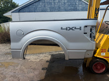 Load image into Gallery viewer, 2009-2014 ford f150 southern ROT FREE 5.5ft extra short bed
