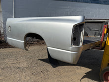 Load image into Gallery viewer, 02-09 dodge ram 3rd gen southern rot free 8ft long bed
